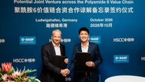 Dr. Markus Kamieth, Chairman of the Board of Executive Directors of BASF SE, and Chen Zhong, President and CEO of Highsun Holding Group.
Photo: BASF SE Dr. Markus Kamieth, Chairman of the Board of Executive Directors of BASF SE, and Chen Zhong, President and CEO of Highsun Holding Group.
Photo: BASF SE